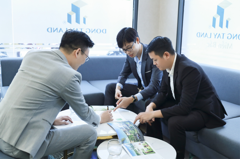 Tuyển dụng chuyên viên kinh doanh Đông Tây Land Miền Bắc